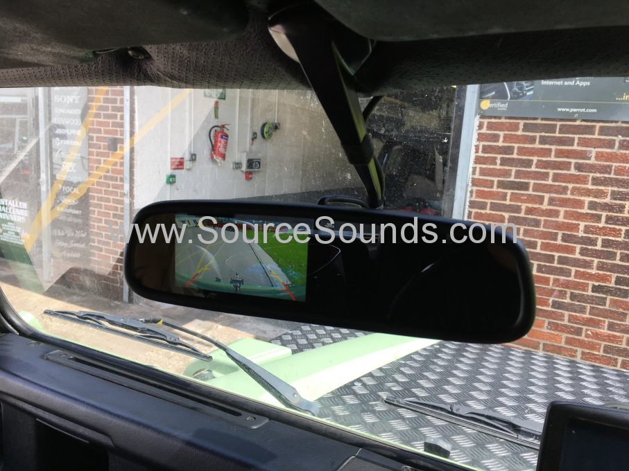 Landrover Defender reverse camera 004
