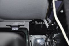 Landrover Defender audio upgrade 012