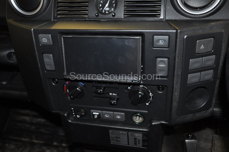 landrover-defender-2010-navigation-upgrade-004 landrover-defender-2010-navigation-upgrade-004