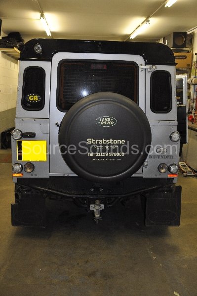 landrover-defender-2011-reverse-camera-upgrade-005 landrover-defender-2011-reverse-camera-upgrade-005