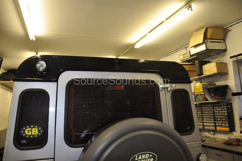 landrover-defender-2011-reverse-camera-upgrade-006 landrover-defender-2011-reverse-camera-upgrade-006