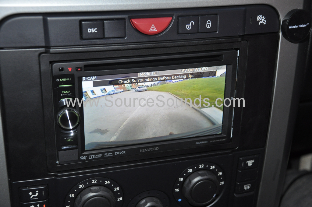 Landrover Discovery 3 2007 reverse camera upgrade 006