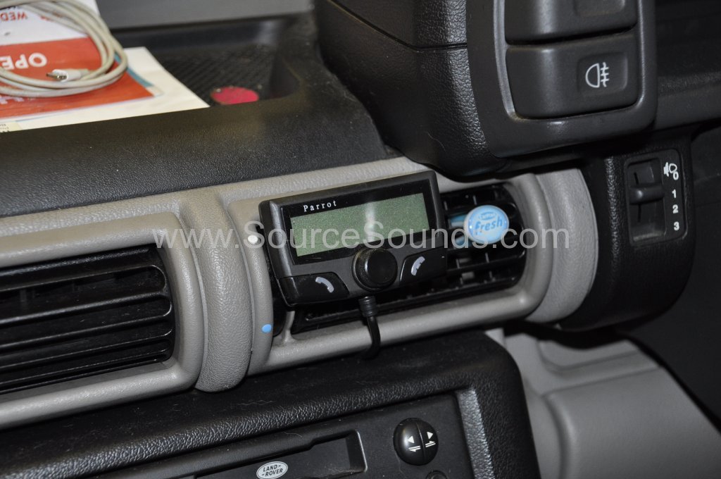 Landrover Freelander 2002 bluetooth upgrade 004