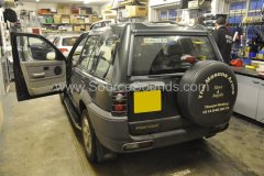 Landrover Freelander 2002 bluetooth upgrade 002