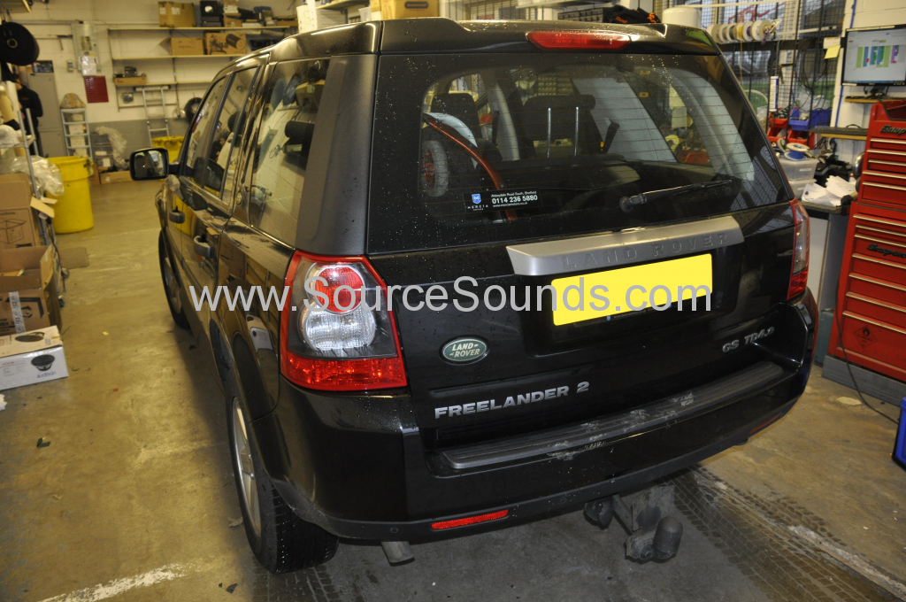 Landrover Freelander 2011 DAB upgrade ezidab 002