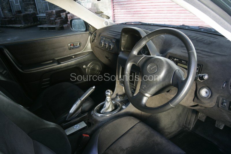 Lexus_IS200_Grantresized_Car_Audio_Sheffield_Source_Sounds24