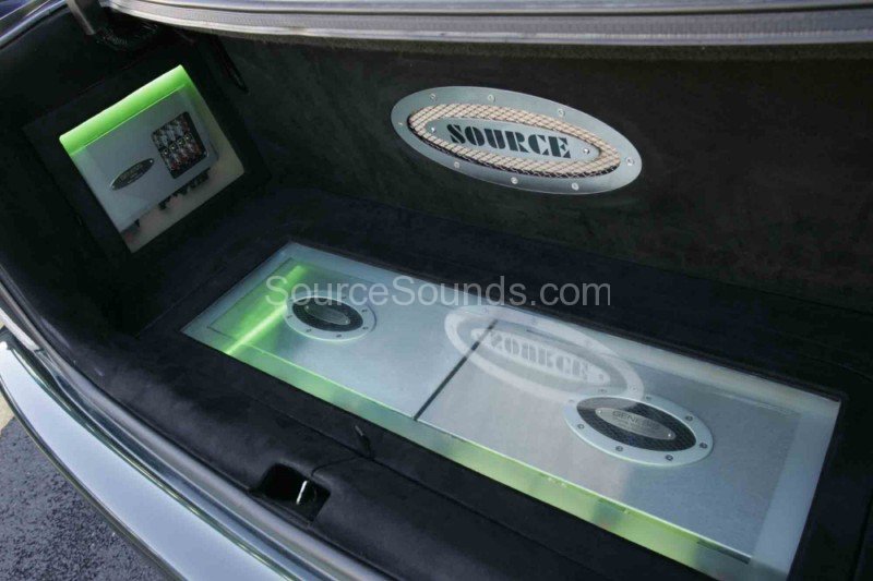 Lexus_IS200_Grantresized_Car_Audio_Sheffield_Source_Sounds3