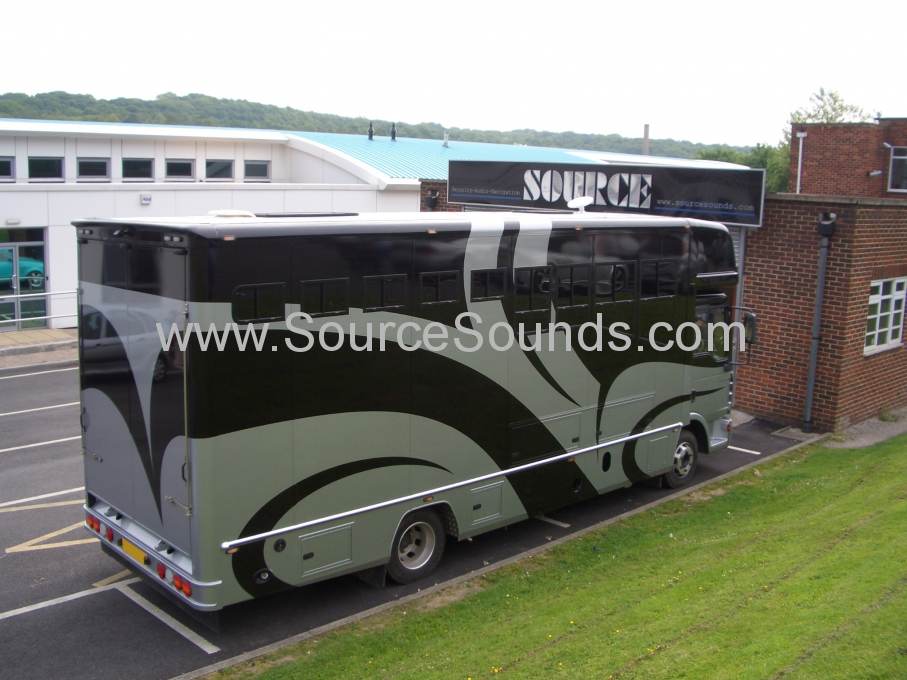 MAN 2006 Horse Box Audio Upgrade 002