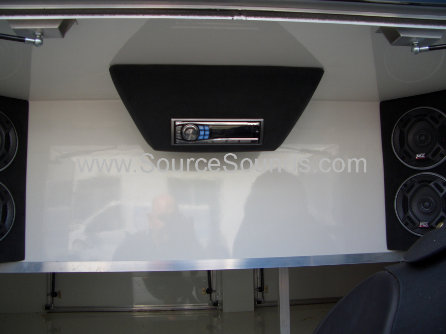 MAN 2006 Horse Box Audio Upgrade 010