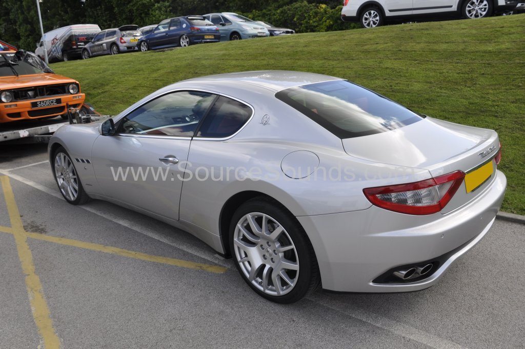 Maserati Granturismo 2007 bluetooth upgrade 002