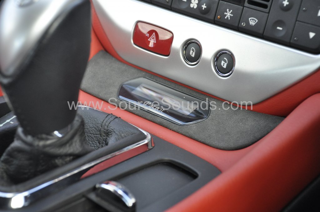 Maserati Granturismo 2007 bluetooth upgrade 004