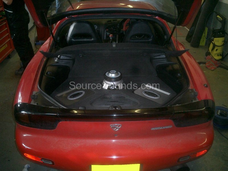 mazda-rx7-1993-audio-install-002