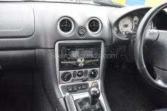 maxda-mx5-2005-stereo-upgrade-003