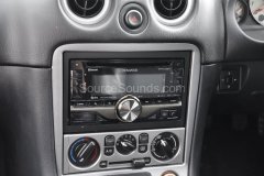 maxda-mx5-2005-stereo-upgrade-004
