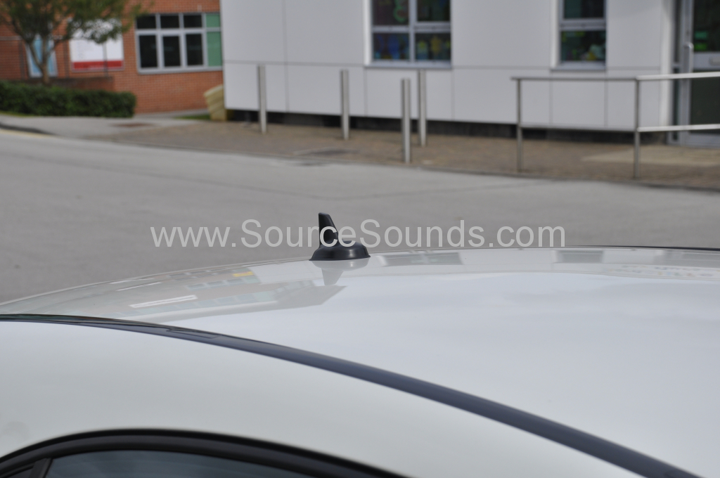 Mercedes A Class 2016 DAB sharkfin 002