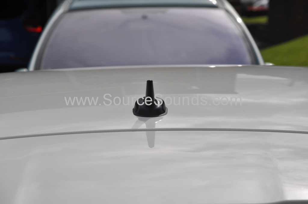 Mercedes A Class 2016 DAB sharkfin 004