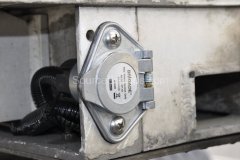 mercedes-actros-2007-tanker-reverse-camera-upgrade-013