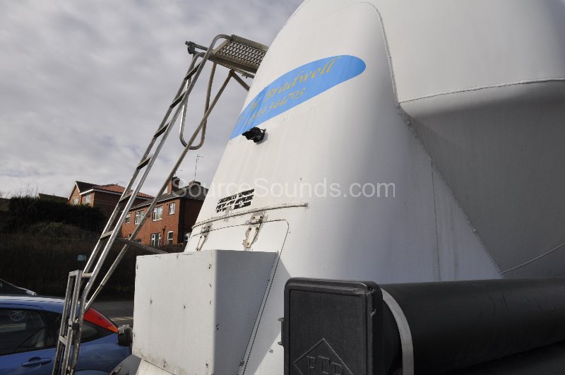 mercedes-actros-2007-tanker-reverse-camera-upgrade-019 mercedes-actros-2007-tanker-reverse-camera-upgrade-019