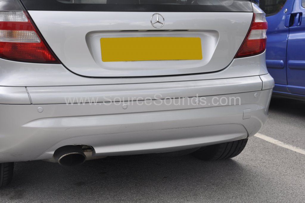 Mercedes C180 2005 rear parking sensors 003
