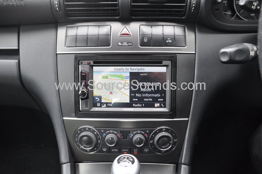 Mercedes C220 2006 navi upgrade 006