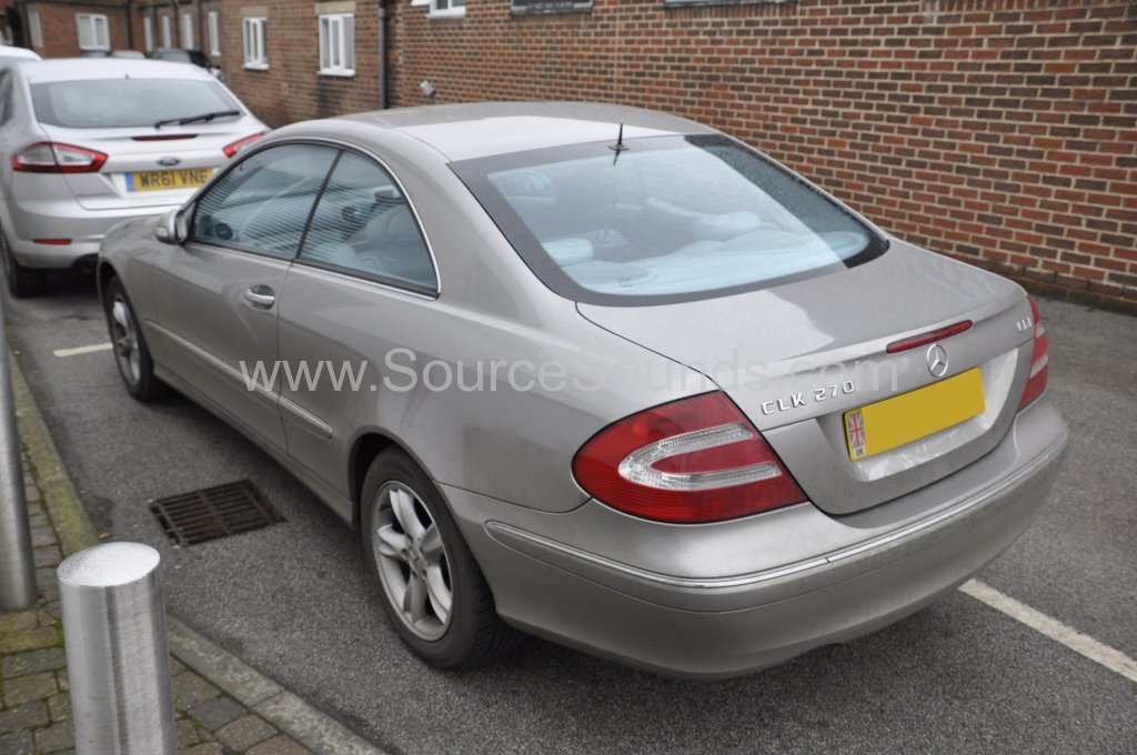 Mercedes CLK270 2008 DAB screen upgrade 002