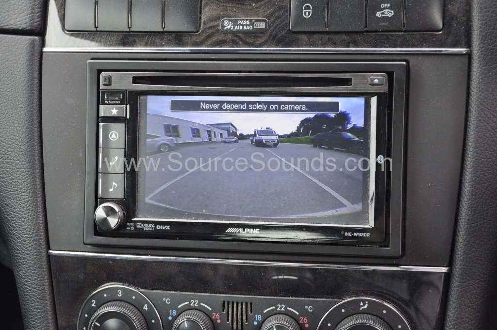 Mercedes CLK 320 2008 reverse camera upgrade 006