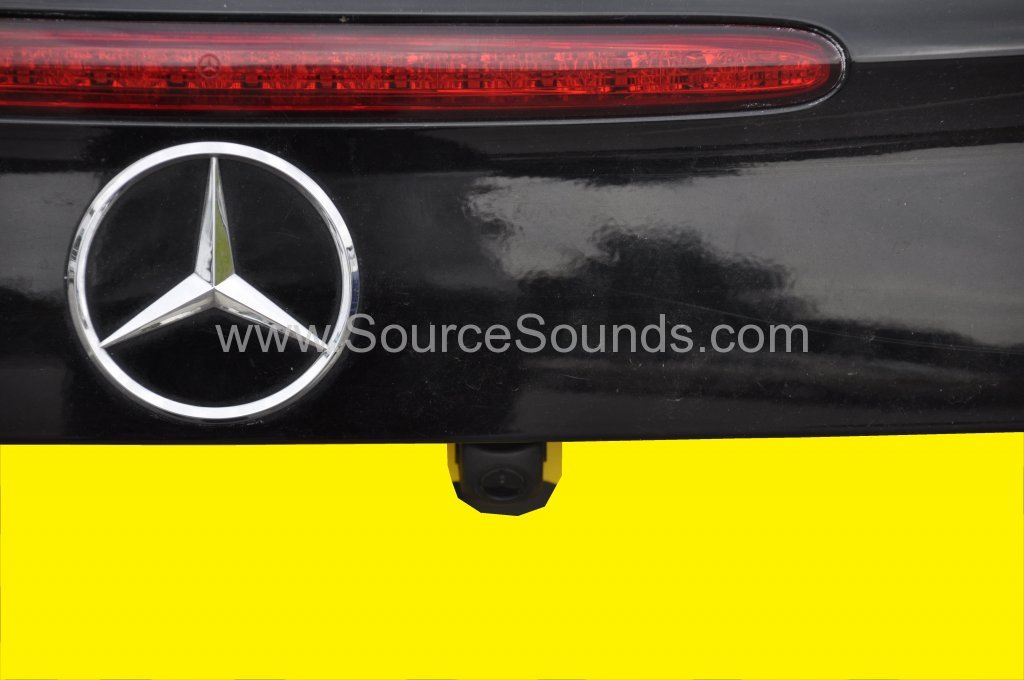 Mercedes CLK 320 2008 reverse camera upgrade 007
