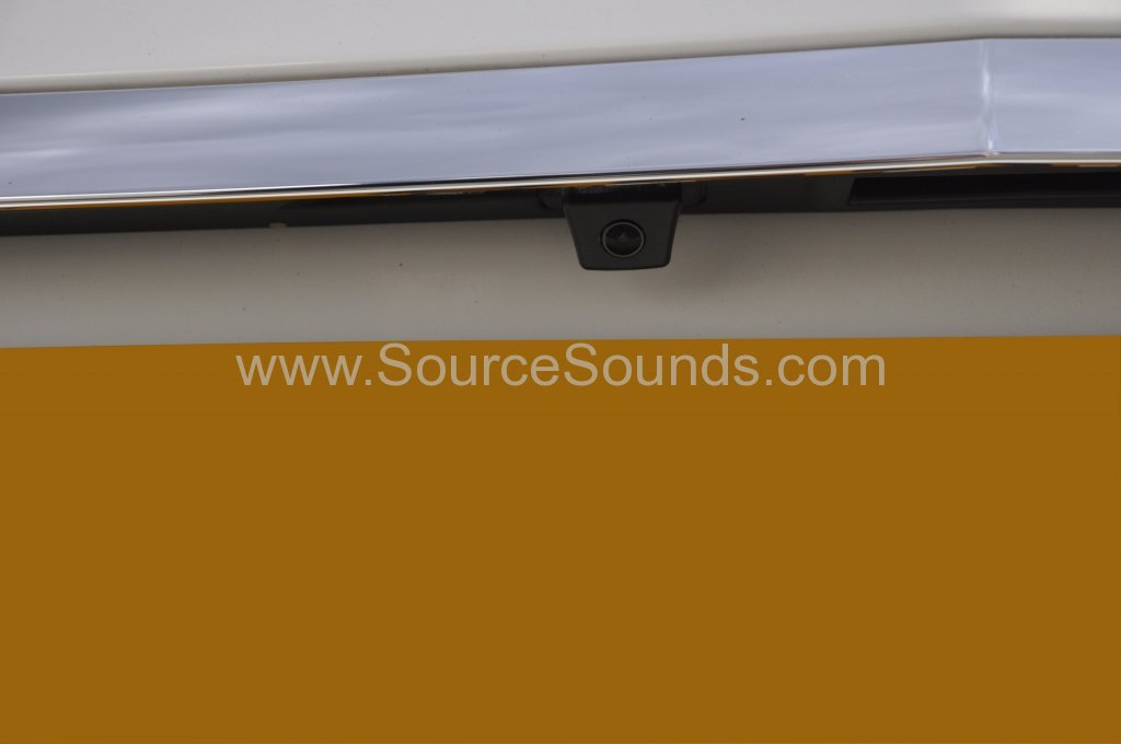 Mercedes E63 AMG reverse camera upgrade 005