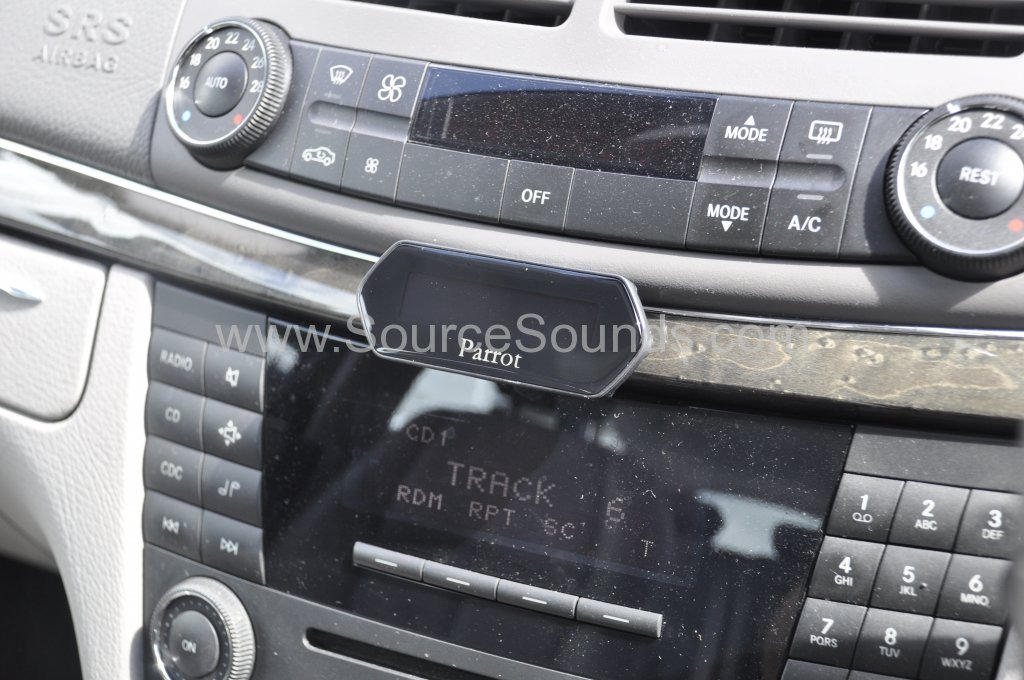 Mercedes E Class 2006 mki9100v3 bluetooth upgrade 004