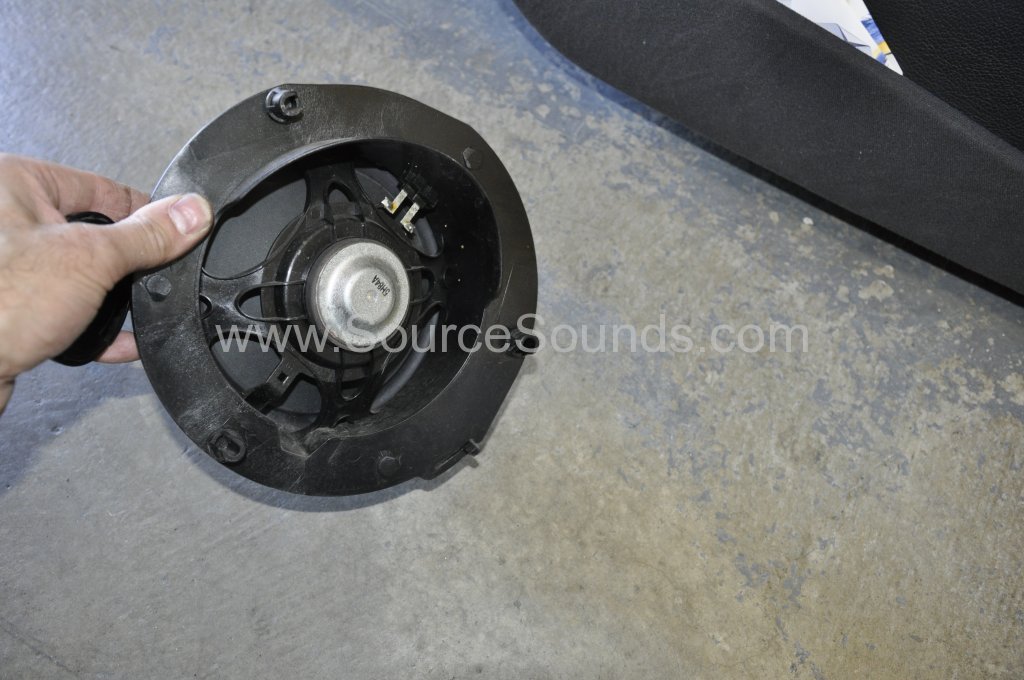 Mercedes E Class 2006 speaker upgrade 006