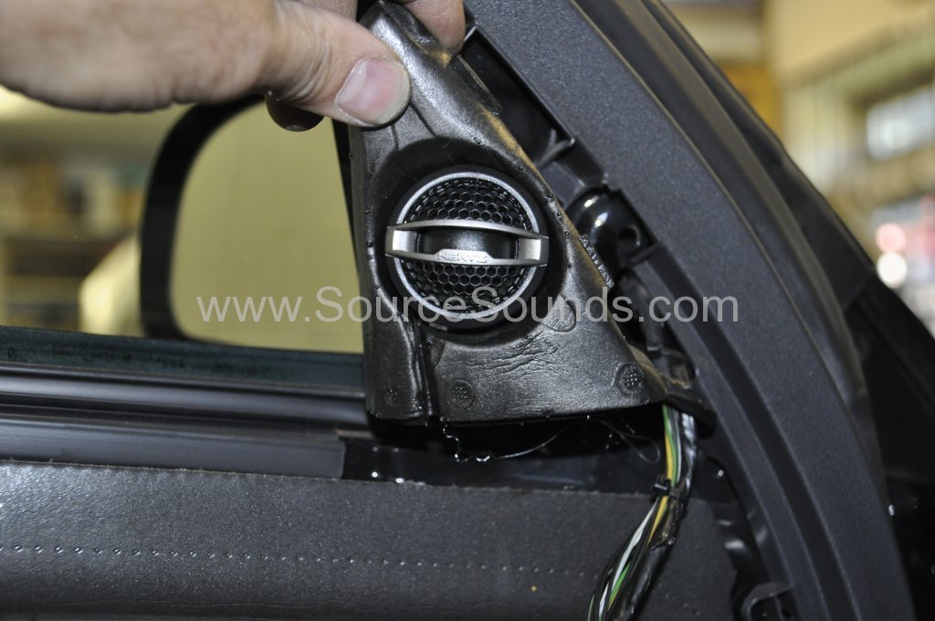 Mercedes E Class 2006 speaker upgrade 009