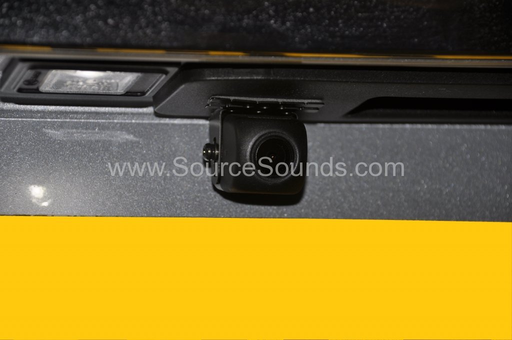 Mercedes AMG GL63 2014 headrest upgrade 004