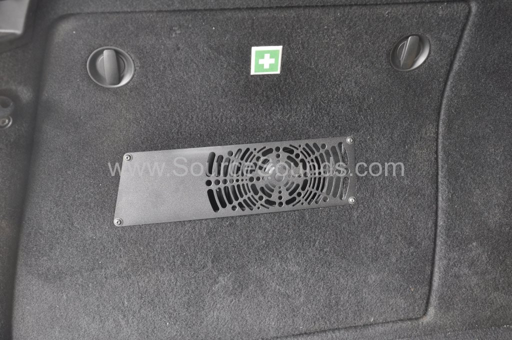Mercedes ML 2008 navigation audio upgrade 010