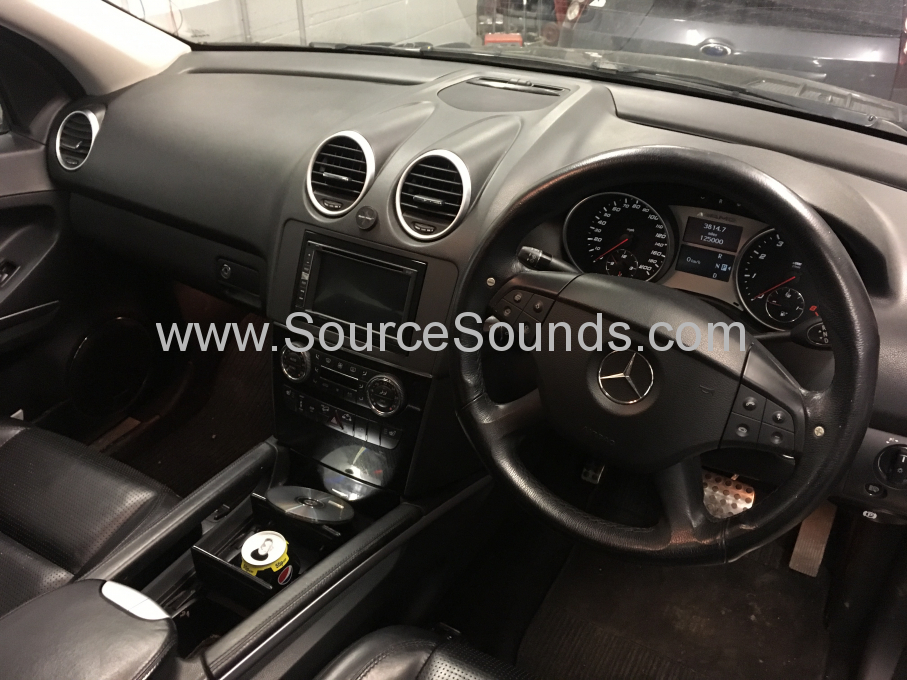 Mercedes ML AMG 2006 navigation upgrade 003