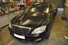 mercedes-s320-2007-rosen-headrest-upgrade-001