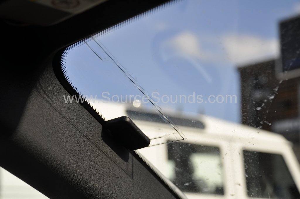 Mercedes SLK 2005 DAB upgrade 007