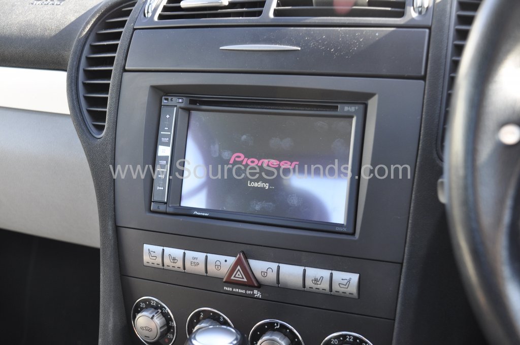 Mercedes SLK 2005 navigation upgrade 002