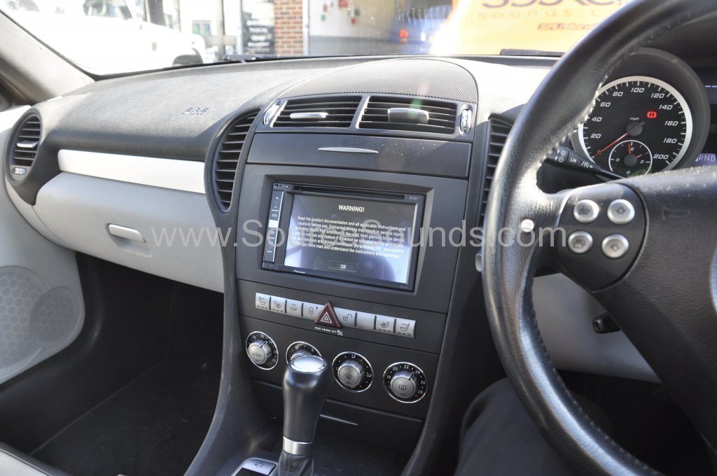Mercedes SLK 2005 navigation upgrade 003
