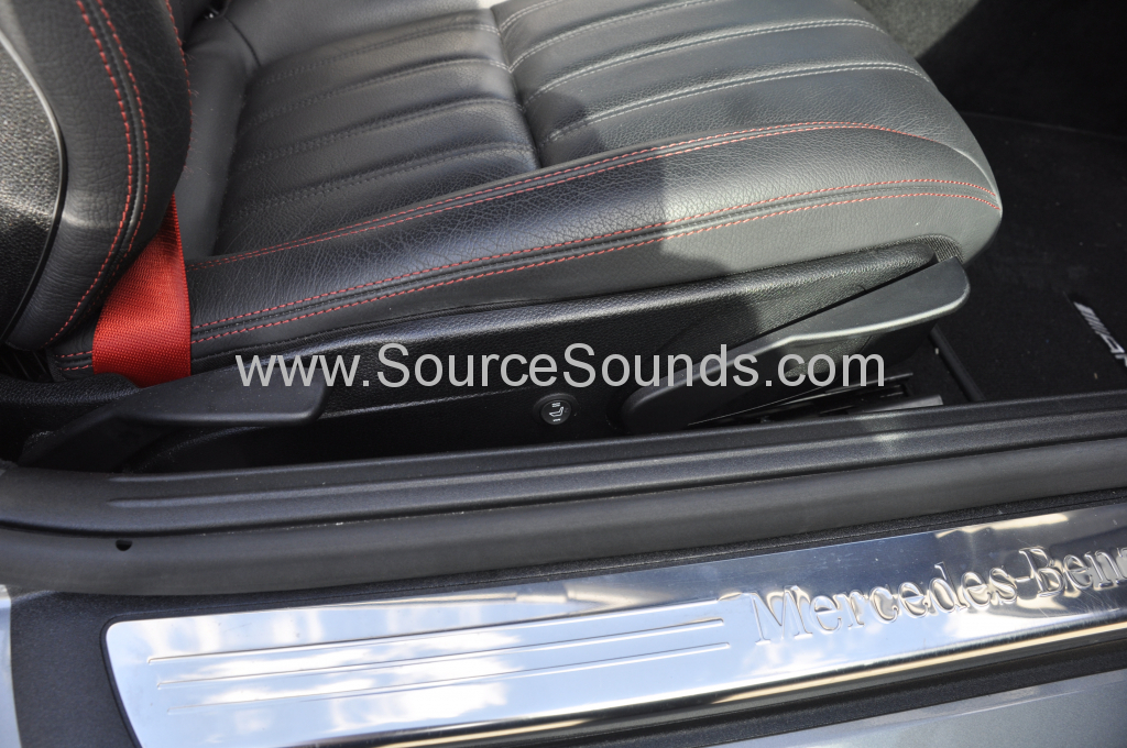 Mercedes SLK 2015 heated seats 003