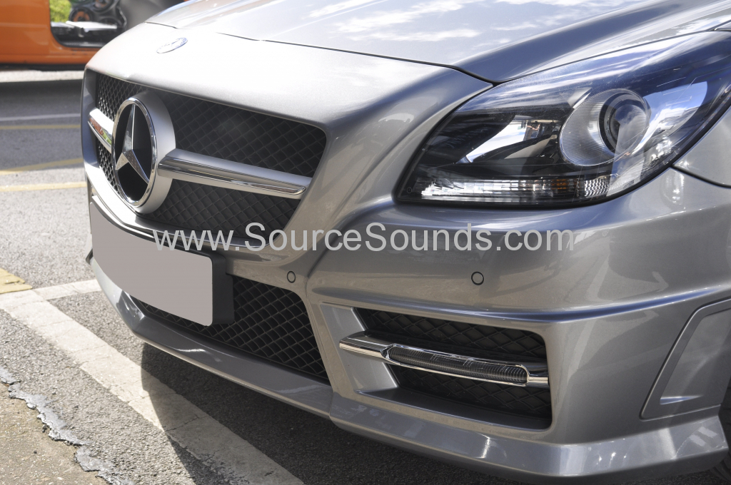 Mercedes SLK 2015 parkig sensors upgrade 002