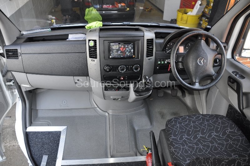 mercedes-sprinter-2008-stereo-upgrade-005