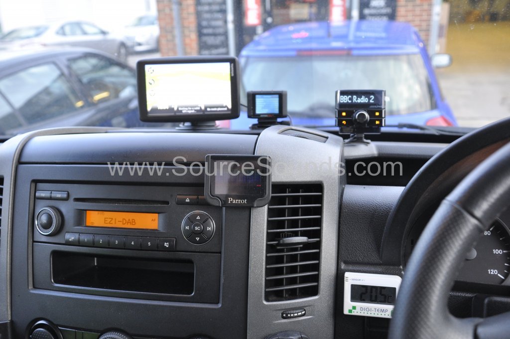 Mercedes Sprinter 2010 DAB upgrade 003