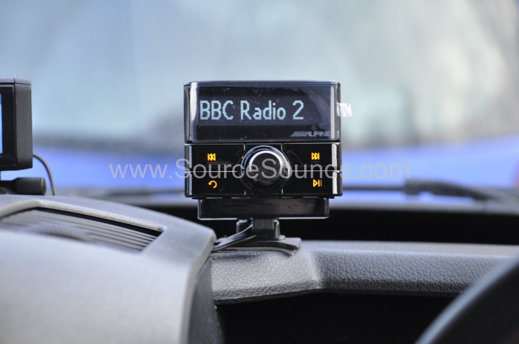 Mercedes Sprinter 2010 DAB upgrade 004