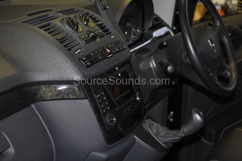mercedes-viano-2009-navigation-upgrade-003