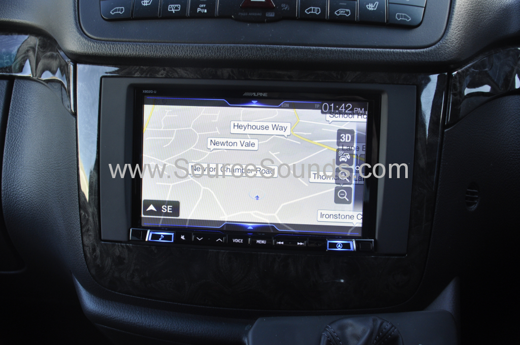 Mercedes Viano 2014 navi upgrade 005