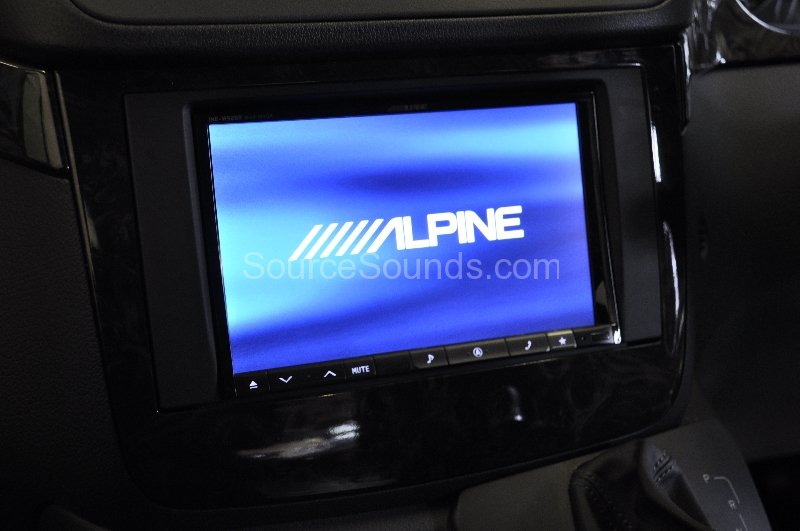 mercedes-viano-digital-tv-upgrade-004