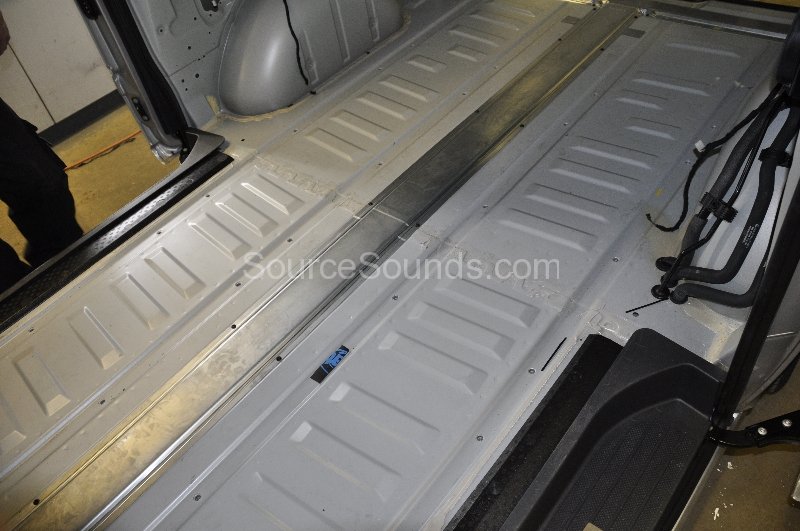 mercedes-viano-sound-proofing-004