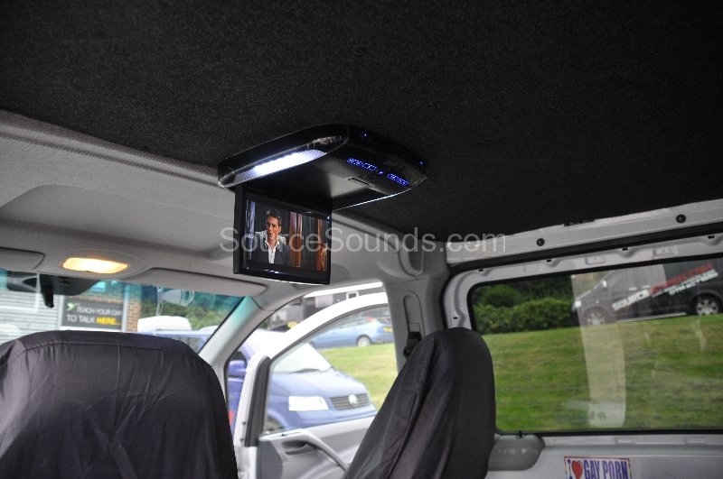 mercedes-vito-2006-dvd-roof-screen-upgrade-004 mercedes-vito-2006-dvd-roof-screen-upgrade-004