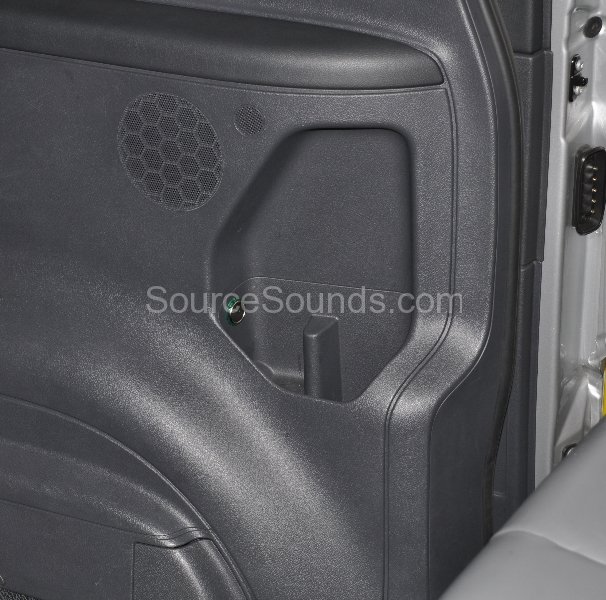 mercedes-vito-2010-rear-power-sockets-006 mercedes-vito-2010-rear-power-sockets-006