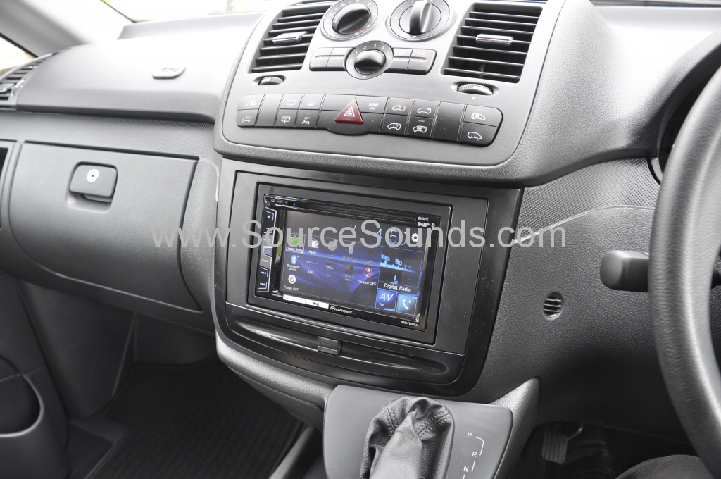 Mercedes Vito 2014 DAB screen upgrade 002